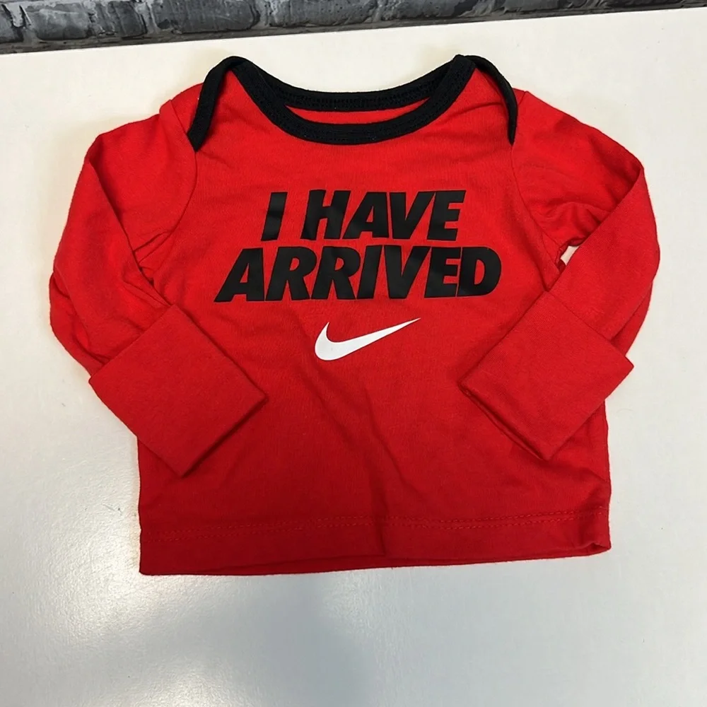 Nike‎ T-shirt
